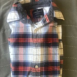 American eagle classic fit buttoned long sleeve